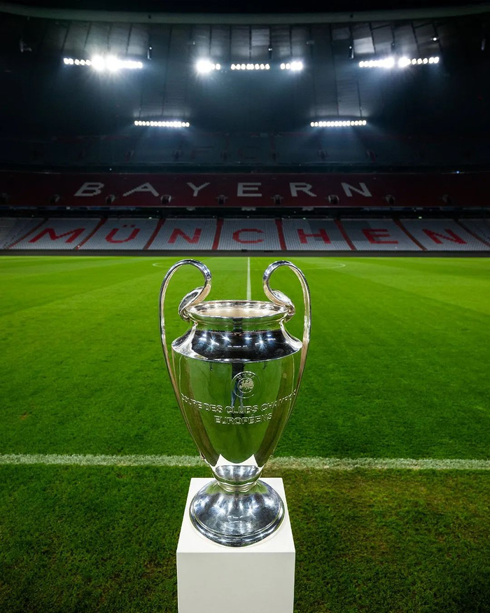 11打10！0-1到1-1 英超巅峰对决：13.1亿豪门3轮2平+17场不败（英超巅峰战以多打少：0-1落后扳成1-1，13.1亿豪门近3轮2平、17场不败）