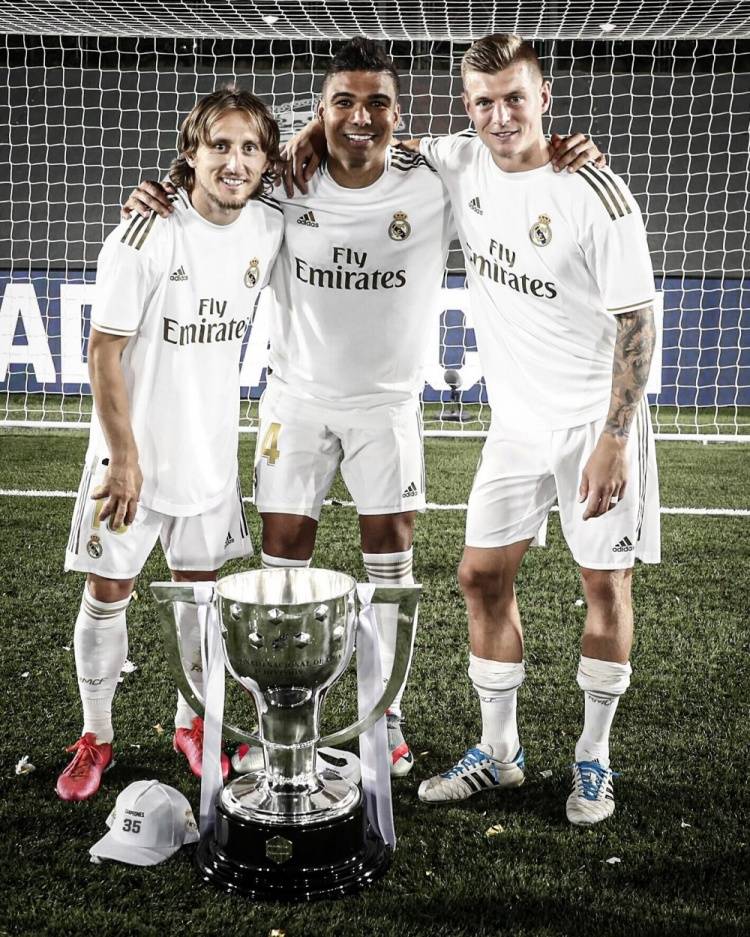 半场：拜仁1-1圣保利，格雷罗扳平，卡尔中柱，洪通吉破门+伤退