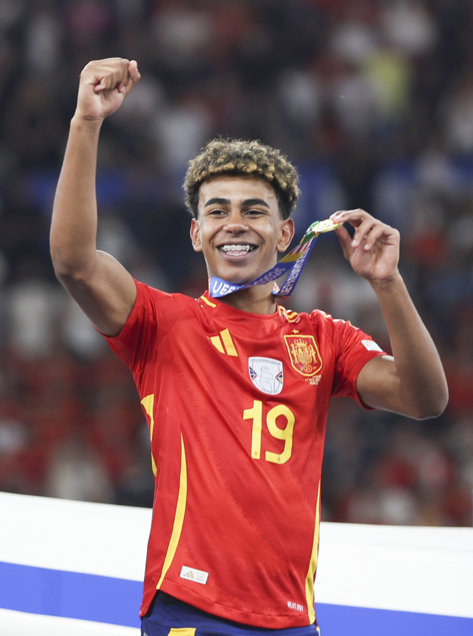 与高