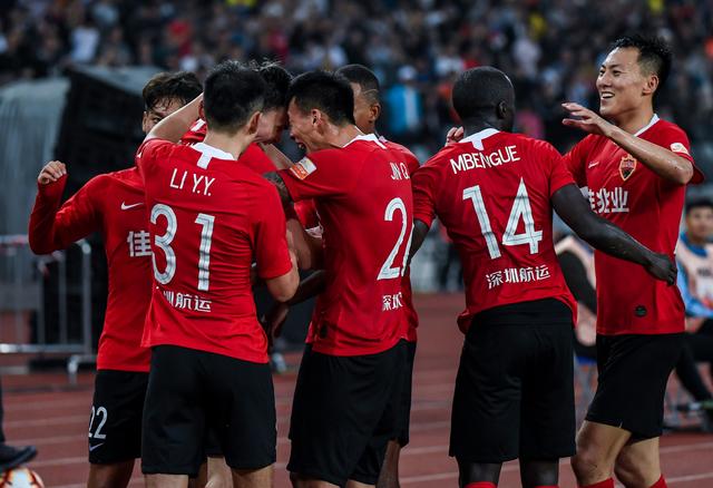 快船伤病报告：伦纳德可以出战今天的比赛，博格丹大概率出战