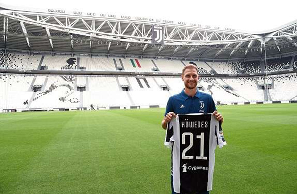 欧冠：巴黎大胜曼联 内马尔建功（欧冠-巴黎横扫曼联 内马尔破门）